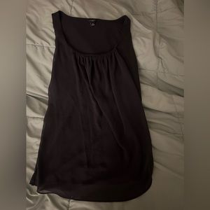 Women’s Ann Taylor dark purple sleeveless blouse